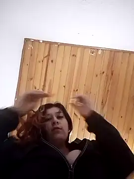 Snapshot of ShelsyCurvesPriv chatting on April 3, 2026, 12:03 pm ShelsyCurvesPriv online show from April 3, 2026, 12:03 pm