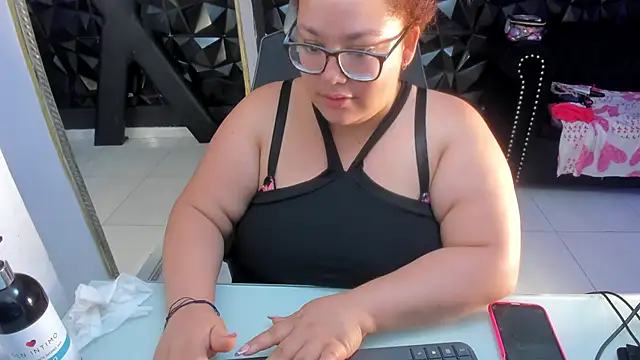 AbbyRogers1 online show from April 28, 2026, 3:28 pm
