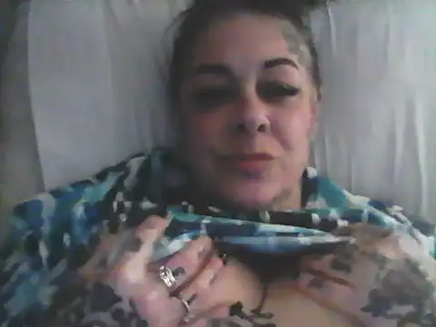Kitty bang online show from April 22, 2026, 12:13 am