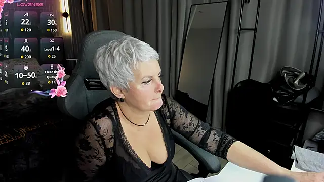 Linda Zef1r online show from May 29, 2026, 1:14 am