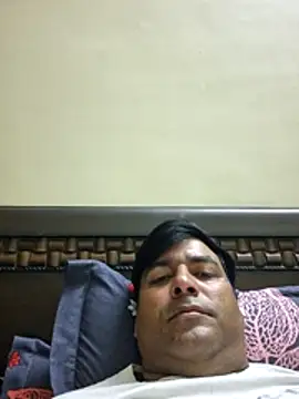 Snapshot of Anurag-Sindhu chatting on April 8, 2026, 5:24 pm Anurag-Sindhu online show from April 8, 2026, 5:24 pm