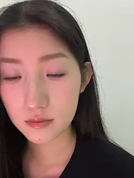 Snapshot of Mina_ovo chatting on April 11, 2026, 6:51 am Mina ovo online show from April 11, 2026, 6:51 am