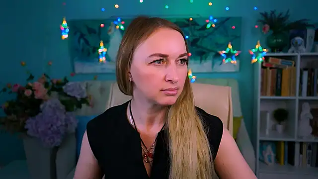 MiaHarrison  online show from April 4, 2026, 9:07 am