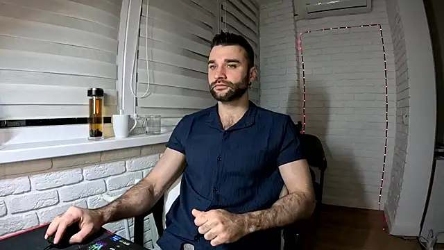 DaddySlava online show from April 15, 2026, 6:26 pm