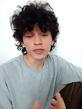 normalboy16 online show from April 1, 2026, 6:27 pm