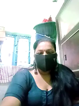 PINKI 024 online show from April 6, 2026, 5:41 am