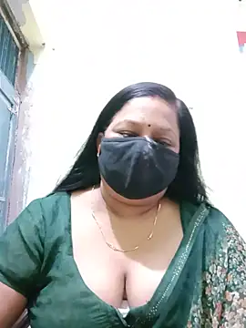 PINKI 024 online show from May 24, 2026, 3:11 am