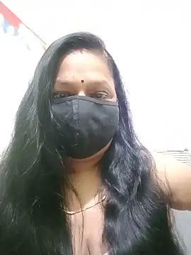 PINKI 024 online show from May 27, 2026, 4:53 am