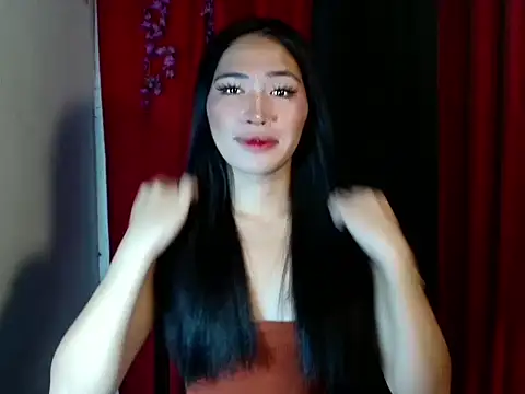 Snapshot of urasiankylie chatting on April 5, 2026, 2:47 pm urasiankylie online show from April 5, 2026, 2:47 pm