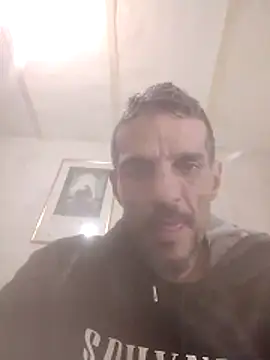 Guillelp online show from May 23, 2026, 3:56 am