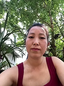 Huonglyna online show from April 3, 2026, 3:15 am