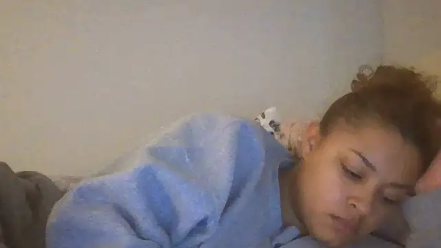 Snapshot of madzbailey chatting on June 7, 2026, 11:19 pm madzbailey online show from June 7, 2026, 11:19 pm