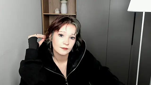 Snapshot of BettieBagwill chatting on April 5, 2026, 8:44 am BettieBagwill online show from April 5, 2026, 8:44 am