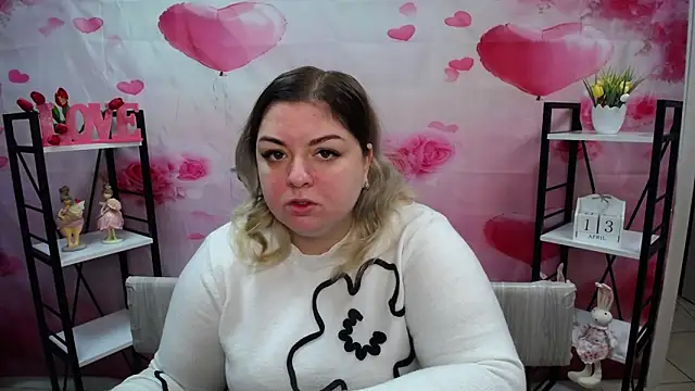 AdelinaMaster online show from April 13, 2026, 11:05 am