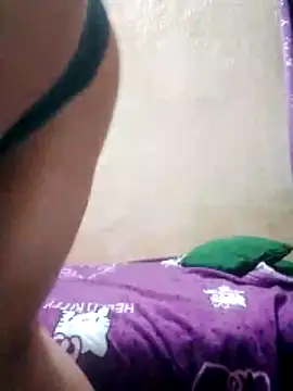 Snapshot of salwalona chatting on April 8, 2026, 9:15 pm salwalona online show from April 8, 2026, 9:15 pm