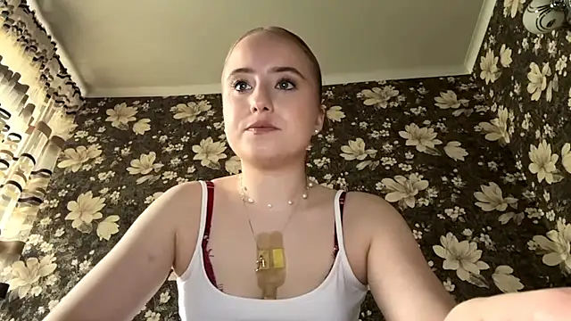 SabinaHaggen online show from May 25, 2026, 2:56 pm