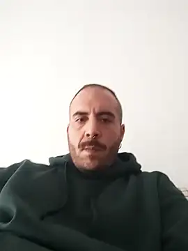 iismael222 online show from April 2, 2026, 4:04 pm