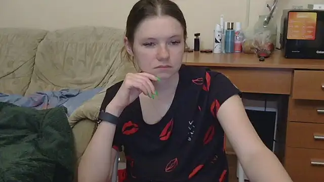 JessicaHolland1 online show from May 19, 2026, 7:20 pm