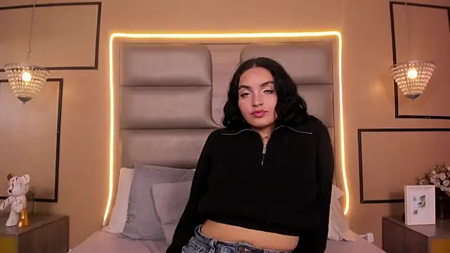 Snapshot of BIANCACOLLINNS chatting on April 7, 2026, 8:09 pm BIANCACOLLINNS online show from April 7, 2026, 8:09 pm