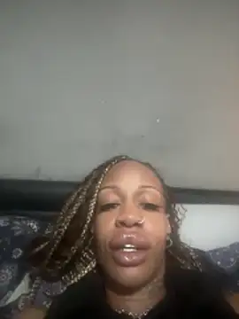 Rosie-B online show from April 25, 2026, 11:35 pm