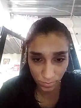 Snapshot of vegonicarouge chatting on April 4, 2026, 9:12 pm vegonicarouge online show from April 4, 2026, 9:12 pm