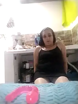 Snapshot of vegonicarouge chatting on April 7, 2026, 10:42 pm vegonicarouge online show from April 7, 2026, 10:42 pm