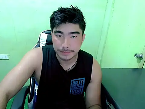 Hunkfireman online show from July 18, 2026, 12:48 am