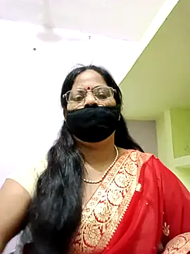 Snapshot of SEEMA_012 chatting on May 1, 2026, 5:01 am SEEMA 012 online show from May 1, 2026, 5:01 am