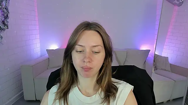 Snapshot of MeganClapp chatting on May 22, 2026, 5:14 am MeganClapp online show from May 22, 2026, 5:14 am