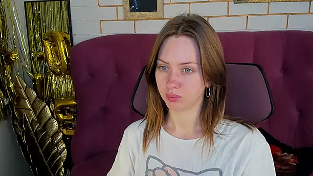 Snapshot of MeganClapp chatting on May 30, 2026, 5:48 am MeganClapp online show from May 30, 2026, 5:48 am