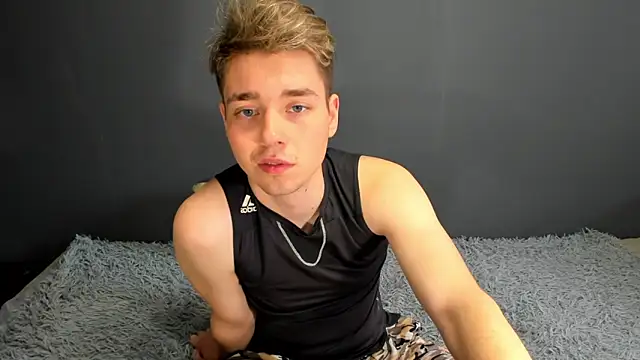 zeriax online show from May 8, 2026, 2:39 am