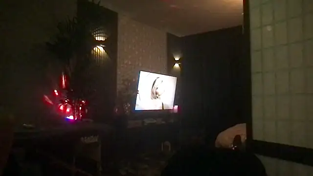 Snapshot of BlondSeduction chatting on April 3, 2026, 8:40 pm BlondSeduction online show from April 3, 2026, 8:40 pm