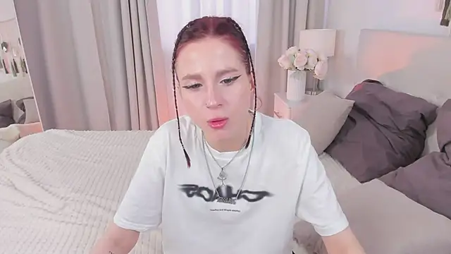 Sonya Miler online show from May 27, 2026, 10:23 am