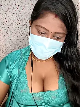 Romantic Woman online show from April 30, 2026, 8:57 pm