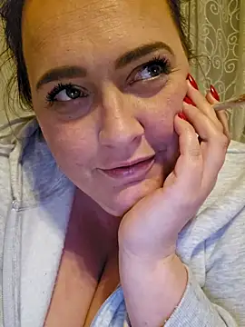 Blondibaby online show from April 30, 2026, 9:19 pm