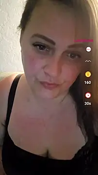 Snapshot of Blondibaby chatting on June 29, 2026, 8:31 pm Blondibaby online show from June 29, 2026, 8:31 pm