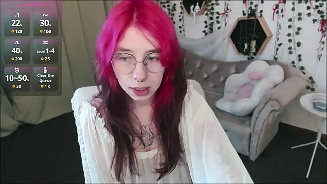 Alice Nyx online show from July 24, 2026, 8:40 pm