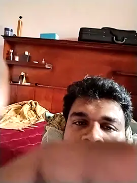 anuuu54 online show from April 7, 2026, 4:46 am