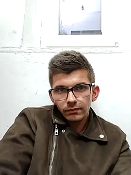 ENzFa online show from May 3, 2026, 1:44 am