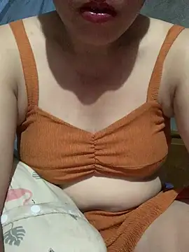 Snapshot of candy-beo chatting on July 12, 2026, 12:29 pm candy-beo online show from July 12, 2026, 12:29 pm