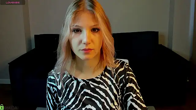 Angelina Becker online show from April 17, 2026, 1:19 am