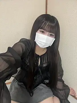 Snapshot of ema_nico chatting on April 10, 2026, 10:20 am ema nico online show from April 10, 2026, 10:20 am