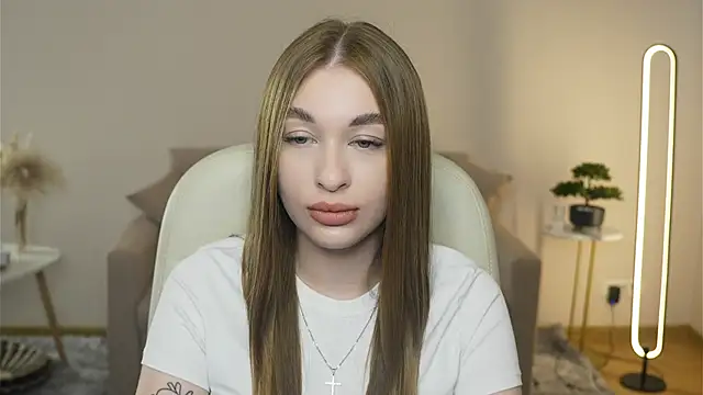 Snapshot of SangVivolo chatting on April 5, 2026, 9:50 am SangVivolo online show from April 5, 2026, 9:50 am