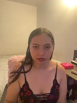 Kiim 2026 online show from April 6, 2026, 11:05 pm