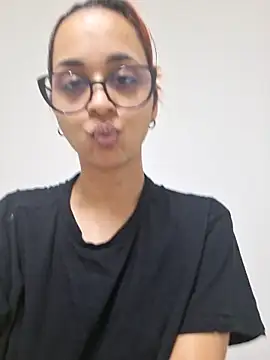 Snapshot of anna_squirtz chatting on April 6, 2026, 7:48 pm anna squirtz online show from April 6, 2026, 7:48 pm