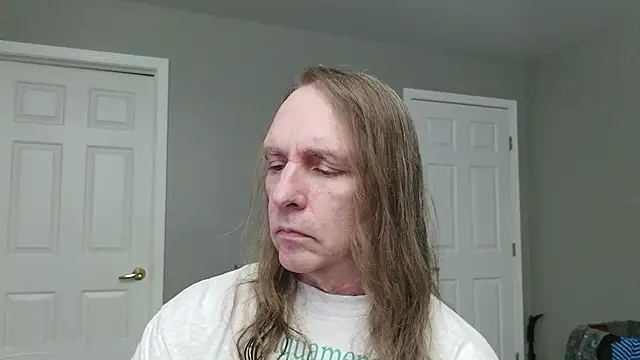 Magnus Luv online show from July 16, 2026, 10:38 pm