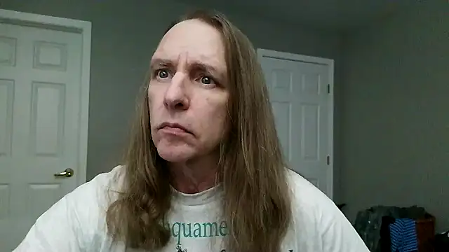 Magnus Luv online show from July 17, 2026, 7:41 pm