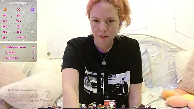 hexbunnie online show from May 13, 2026, 3:04 am