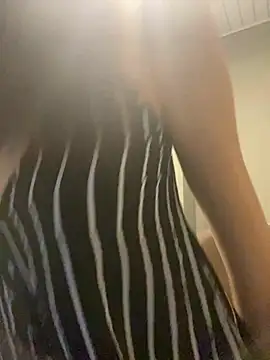 liliflaquita online show from May 30, 2026, 5:48 am
