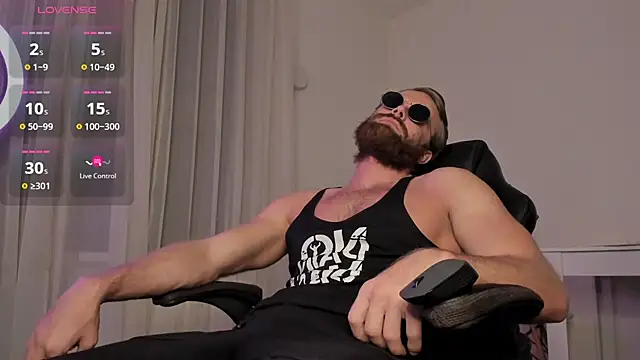 Snapshot of Paul_Rolex chatting on February 9, 2026, 3:05 pm Paul Rolex online show from February 9, 2026, 3:05 pm